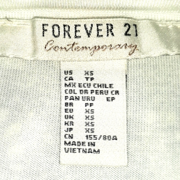 Forever 21 XS White crop shirt - Picture 2 of 4